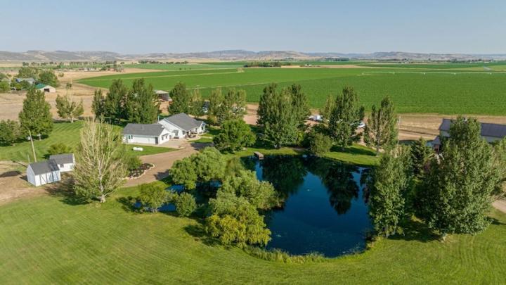 Luxury ranch real estate