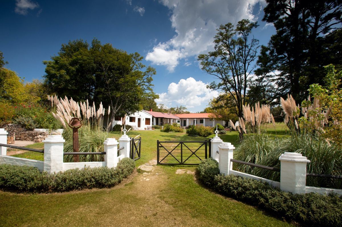 Estancia Los Potreros, Rio Ceballos, Cordoba (landscape)